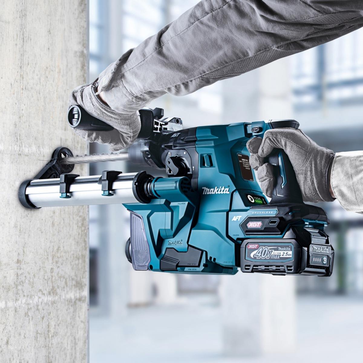Makita HR011GZ03 40V Max XGT Brushless SDS-Plus Rotary Hammer Drill with 1 x 8.0Ah Battery, Charger, Dust Collector & Case
