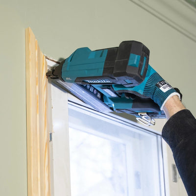 Makita DBN501ZJ 18V Brushless 18G Brad Nailer with 1 x 9.0Ah Battery Charger & Case
