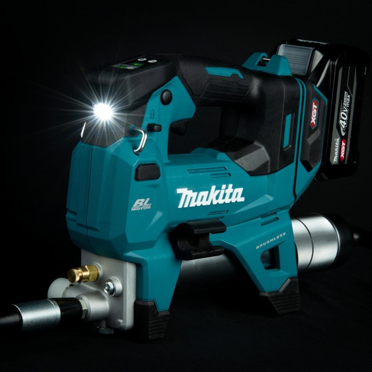 Makita GP001GD201 40V Max XGT Grease Gun with 2 x 2.5Ah Batteries & Charger