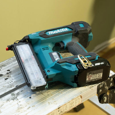 Makita DBN501ZJ 18V Brushless 18G Brad Nailer with 1 x 9.0Ah Battery Charger & Case